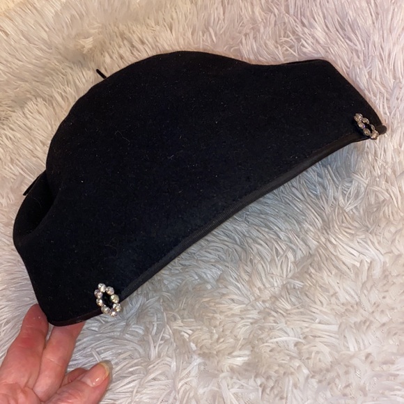 Vntg ladies Black velvet bonnet Hat w rhinestones Lazarus model Cincinnati beani - Picture 10 of 16